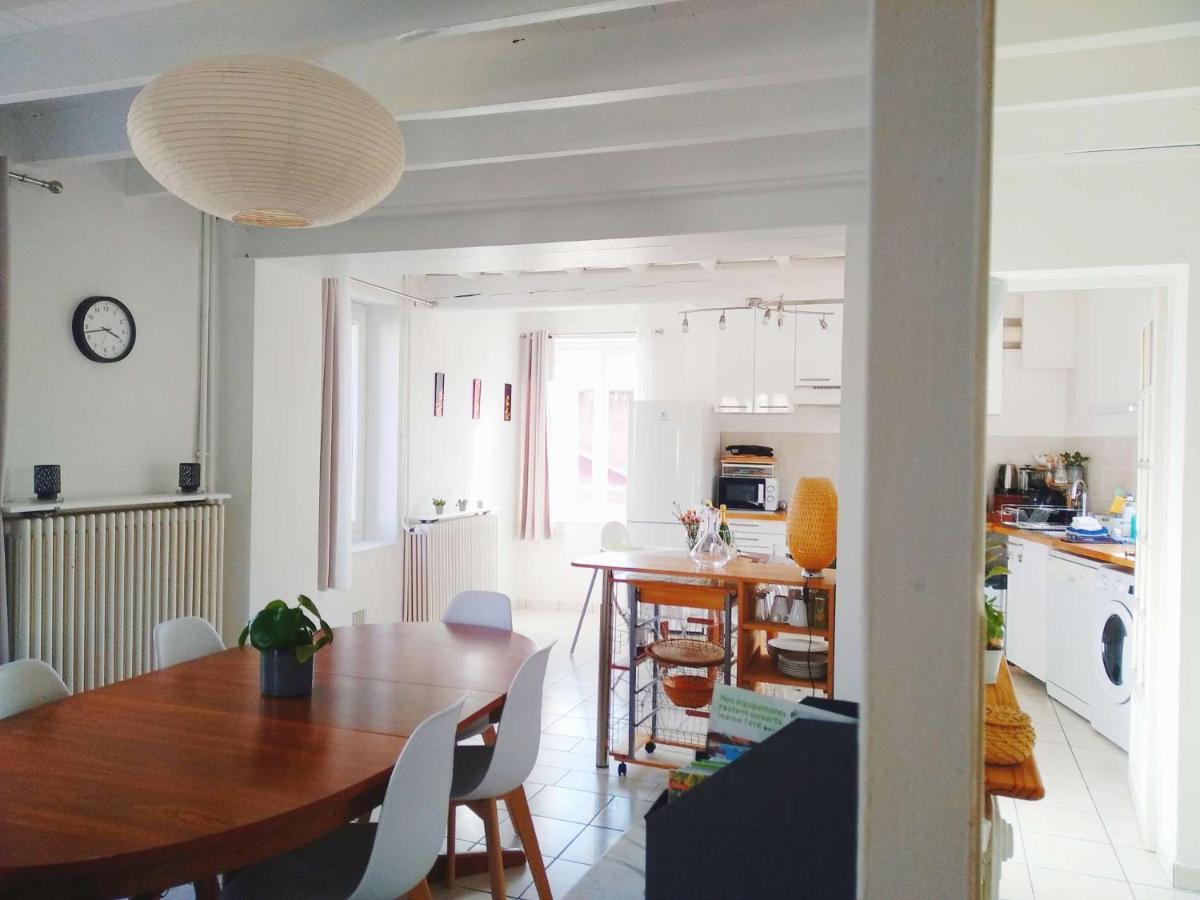 La Maison De Thuy - Gite En Auvergne Gimeaux Esterno foto